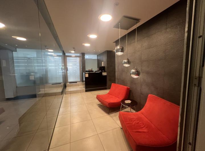 Oficina en General Paz — Esquiu 62 — Venta, foto 1 de 8