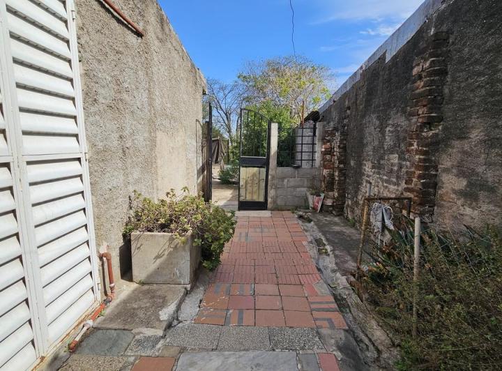 Casa 3 Dorm. en Alberdi — Jose Aguirre Camara al 400 — Venta, foto 3 de 8