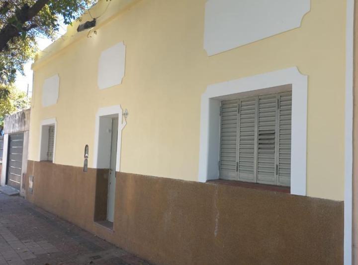 Casa 5 ambientes en Talleres Oeste — Tarija al 1625 — Venta, foto 1 de 8