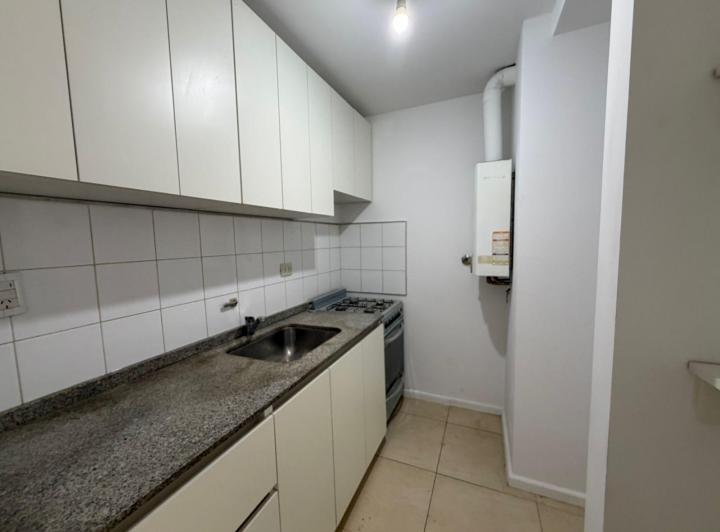Departamento 3 ambientes en Centro — Duarte Quiros al 600 — Venta, foto 4 de 8