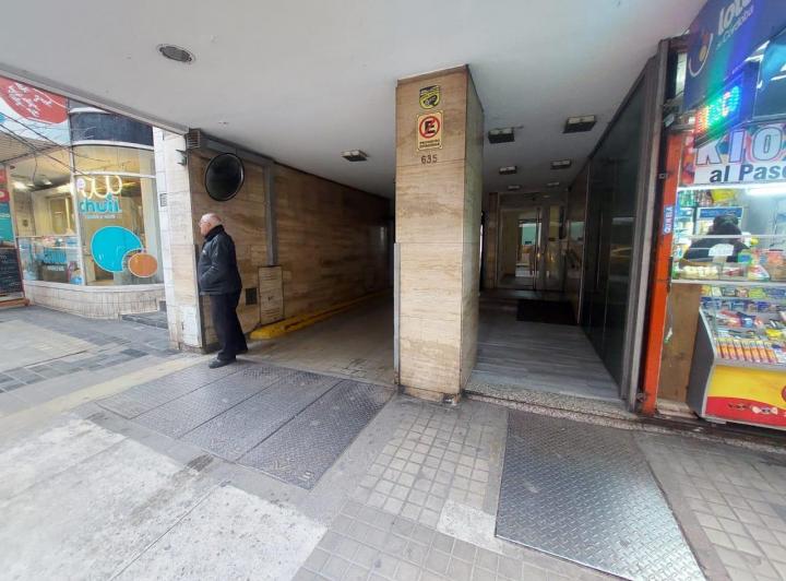 Cochera en Alberdi — Colon al 600 — Venta, foto 2 de 8