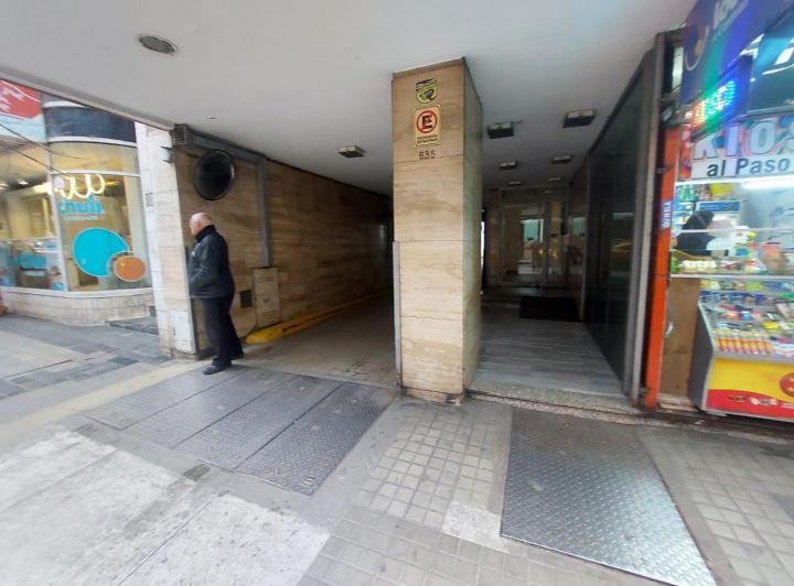 Cochera en Alberdi — Colon al 600 — Venta, foto 3 de 8