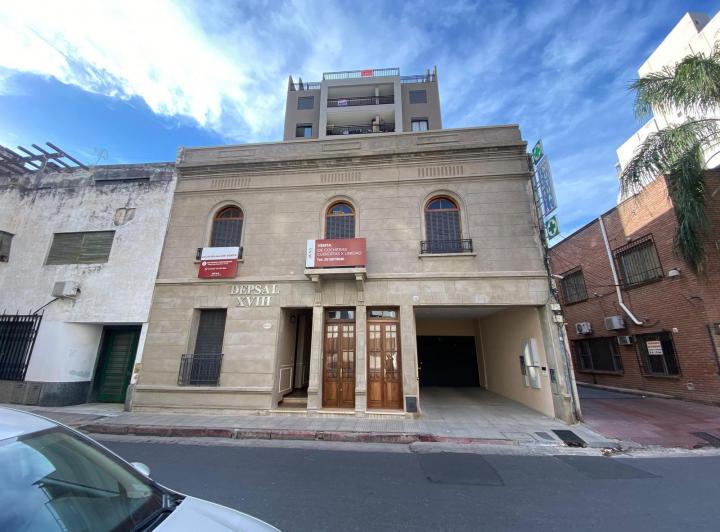 Oficina comercial en Alberdi — Dean Funes al 800 — Venta, foto 2 de 8