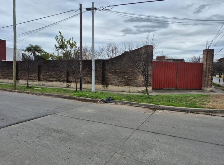 Lote en Granja de Funes — Potel Junot al 6500 — Venta, foto 1 de 8