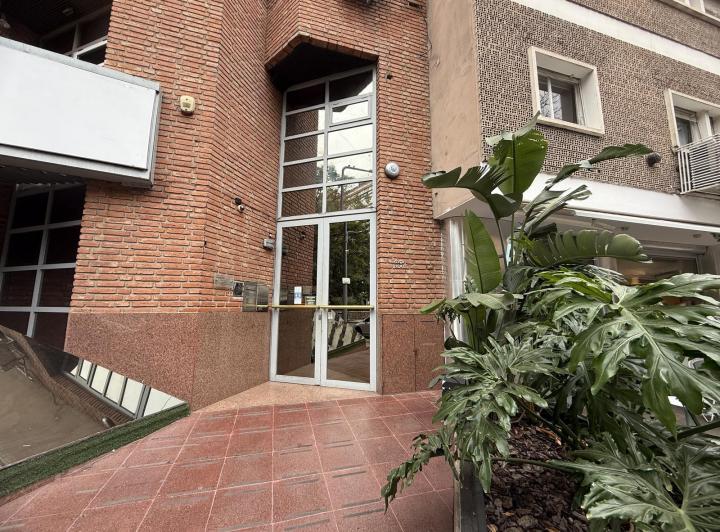 Oficina en Alberdi — Av. Marcelo T de Alvear 68 — Alquiler, foto 1 de 8
