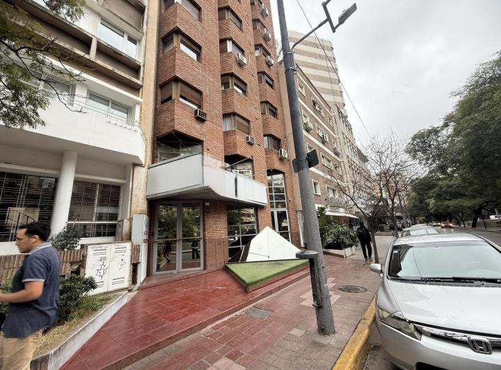 Oficina en Alberdi — Av. Marcelo T de Alvear 68 — Alquiler, foto 3 de 8
