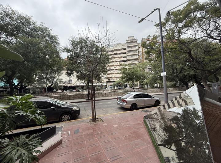 Oficina en Alberdi — Av. Marcelo T de Alvear 68 — Alquiler, foto 7 de 8