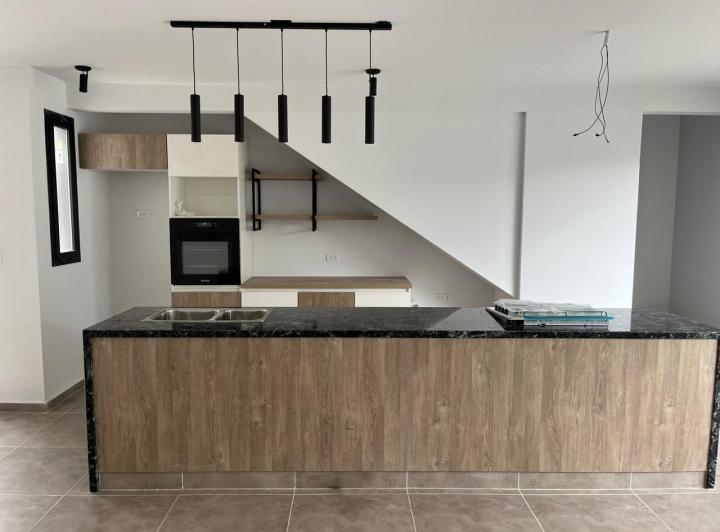 Dúplex 5 ambientes en Greenville II — Bernardo O'higgins al 6100 — Venta, foto 4 de 8