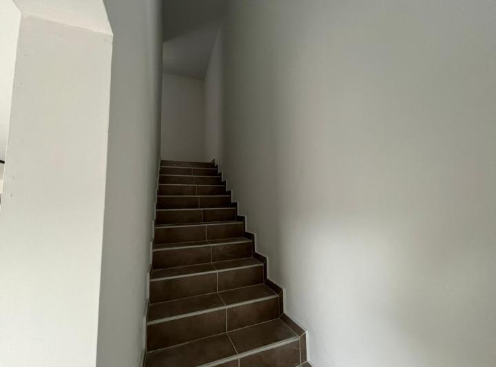 Dúplex 5 ambientes en Greenville II — Bernardo O'higgins al 6100 — Venta, foto 6 de 8