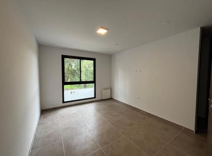 Dúplex 5 ambientes en Greenville II — Bernardo O'higgins al 6100 — Venta, foto 7 de 8