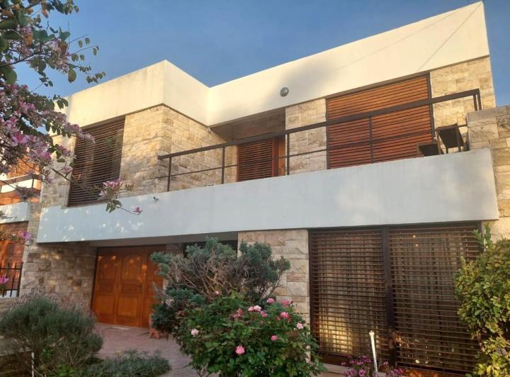 Casa en Venta en Urca, Córdoba — Casa en Venta en Urca – Espacios Únicos Para Vivir y Disfrutar en Familia — Venta, foto 1 de 8