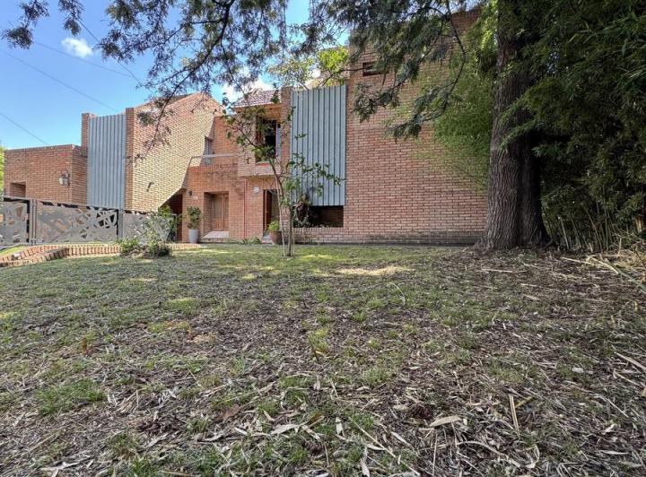 Casa Dúplex en B° Escobar — Domingo Zípoli al 1300 — Venta, foto 1 de 8