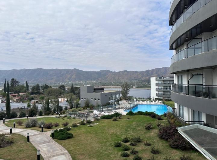 Departamento 2 ambientes en Villa Parque Siquiman — Aveninada San Martín al 300 — Venta, foto 1 de 8