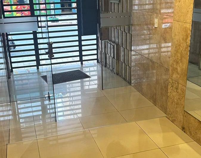 Piso Completo de 4 Dorm 2 Cocheras en Alberdi Córdoba — Justo José de Urquiza al 100 — Venta, foto 5 de 8