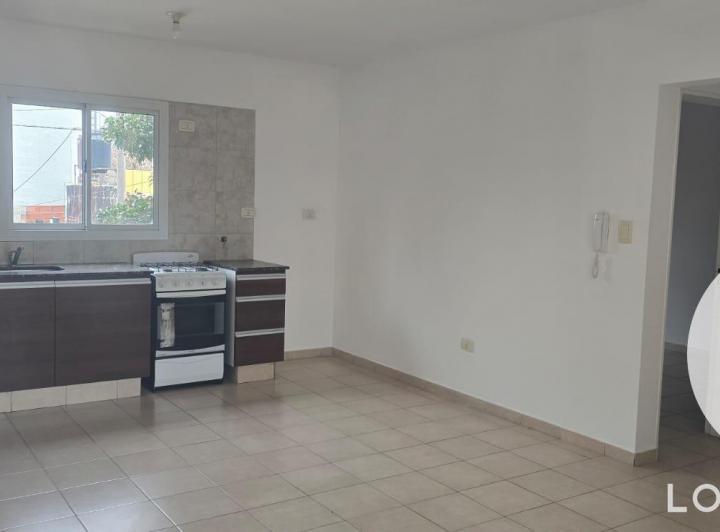 Departamento 3 ambientes en San Martín — Soldado Ruiz al 1900 — Venta, foto 2 de 8