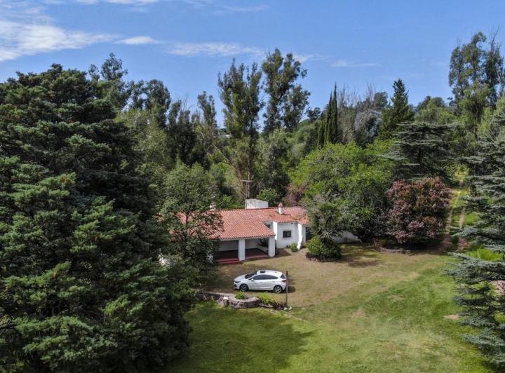 Casa en Villa Parque Siquiman — 2 Casas - 51.783 m2 - Villa Parque Síquiman a 200 mts de la Ruta — Venta, foto 1 de 8