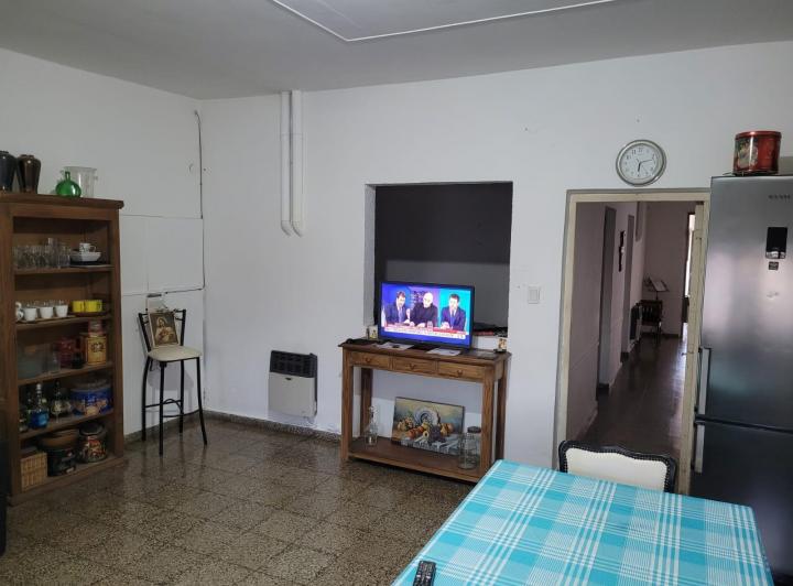 Casa en Villa Dolores — Felipe Celli al 263 — Venta, foto 1 de 8