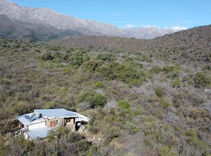 Casa 2 ambientes en La Travesia, Traslasierra — En Venta Casa de Adobe en las Sierras con Terreno de 2,3 Hectáreas en La Travesia, Traslasierra!! — Venta, foto 1 de 8