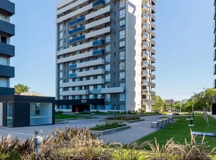Departamento 1 Dorm en Las Rosas — Nazaret Esquina Luis Galeano — Venta, foto 1 de 8