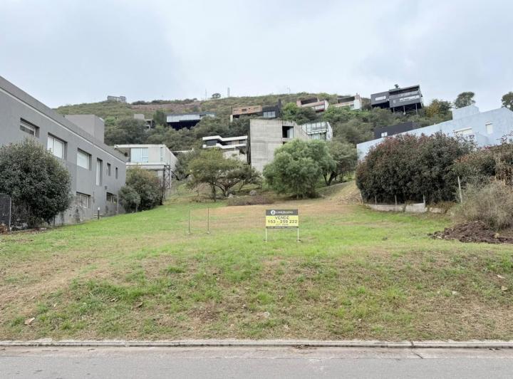 Lote en La Cuesta — Avenida Ejercito Argentino al 300 — Venta, foto 2 de 8