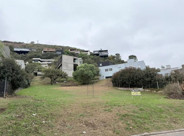 Lote en La Cuesta — Avenida Ejercito Argentino al 300 — Venta, foto 4 de 8