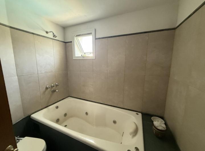 Casa 3 Dorm. en Tejas Sur — Fenoglio al 4200 — Venta, foto 7 de 8