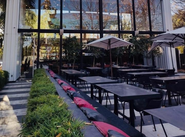 Local Comercial en Jardín Espinosa — Local en Esquina - Barrio Jardin Espinosa, Visibilidad, Superficie. — Venta, foto 1 de 8