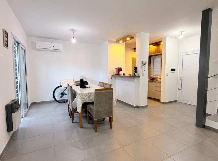 Casa 3 ambientes en Lomas del Chateau — Santa Rosa al 6000 — Venta, foto 7 de 8