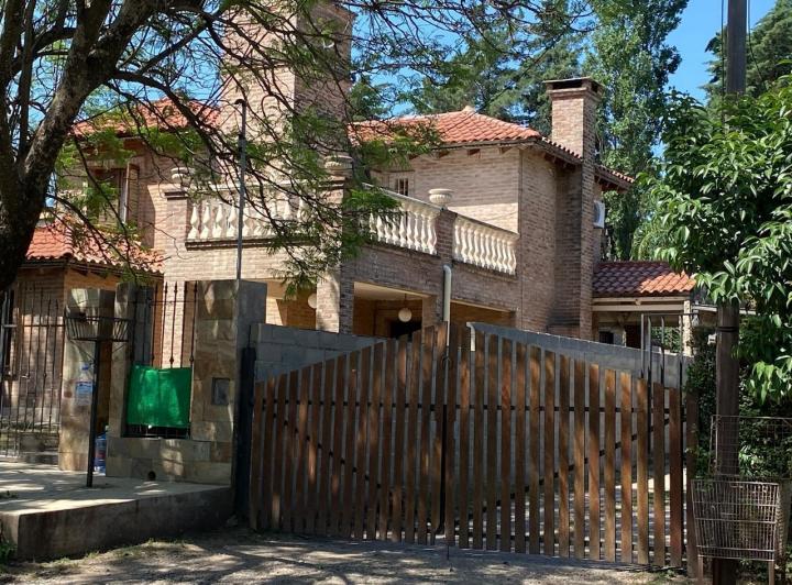 Casa 8 ambientes en El Talar de Mendiolaza — LOS Abetos al 100 — Venta, foto 1 de 8