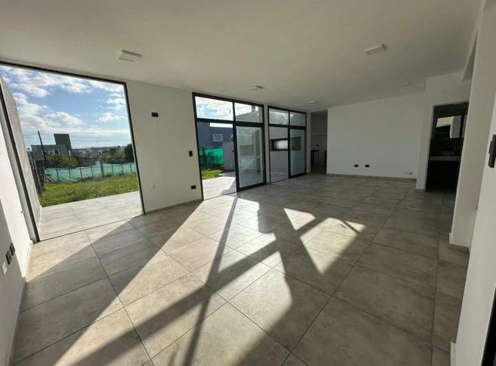 Casa 4 ambientes en Tejas 4 — Venta, foto 4 de 8
