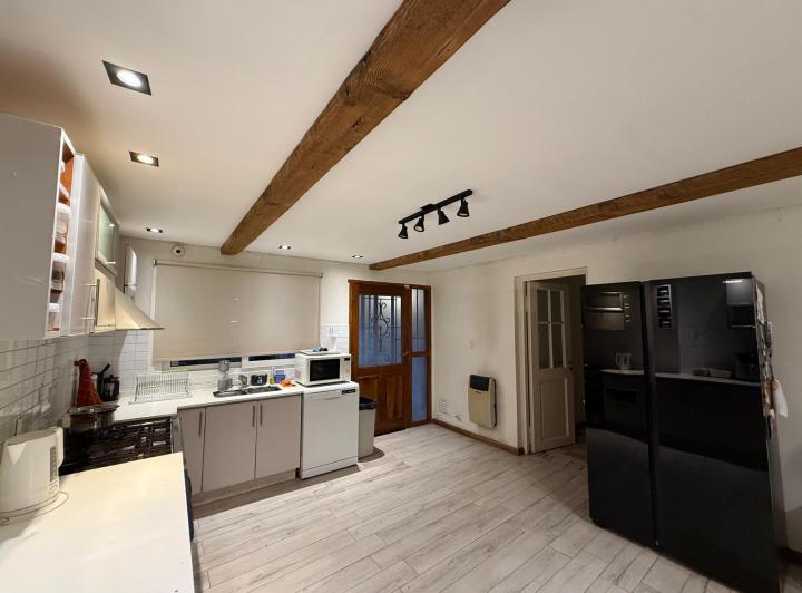 Casa 6 ambientes en Villa Warcalde — Molino Viejo al 7500 — Venta, foto 2 de 8