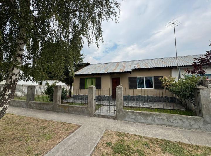 Casa 6 ambientes en Cholila — Av. 15 de Diciembre — Venta, foto 4 de 8