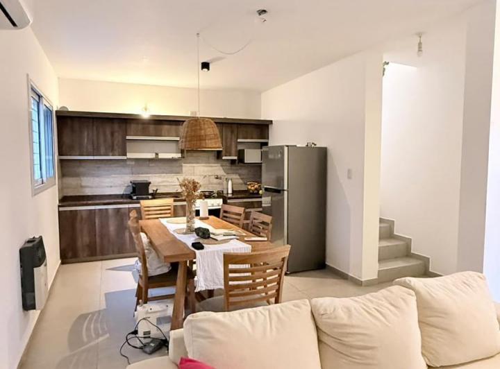 Casa 2 dorm. en Lomas del Chateau — Santa Rosa al 6000 — Venta, foto 3 de 8