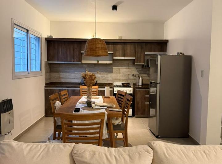 Casa 2 dorm. en Lomas del Chateau — Santa Rosa al 6000 — Venta, foto 5 de 8
