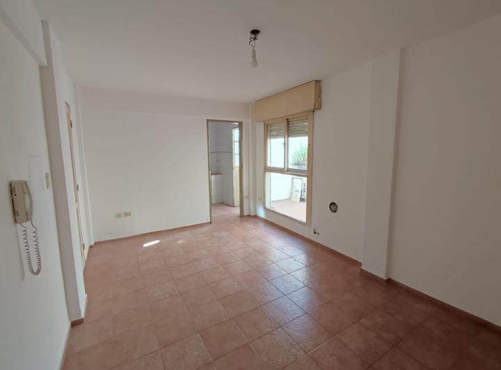 Departamento 5 ambientes en Caseros — Sol de Mayo al 500 — Venta, foto 1 de 8