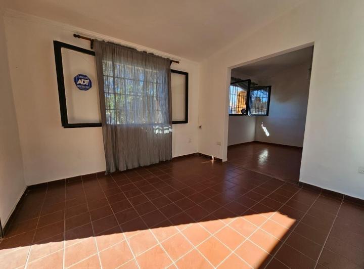 Casa en Venta 3 Dorm. en Marqués de Sobremonte — del Escribano al 4200 — Venta, foto 2 de 8