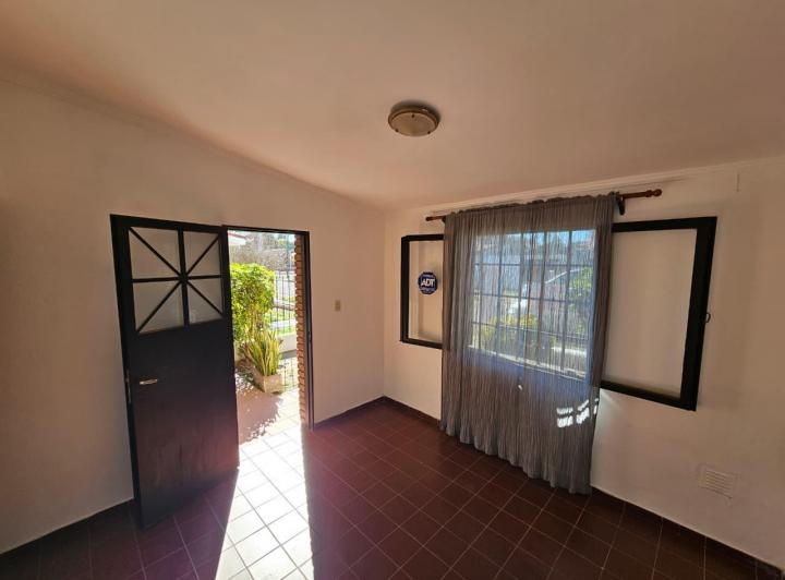 Casa en Venta 3 Dorm. en Marqués de Sobremonte — del Escribano al 4200 — Venta, foto 4 de 8