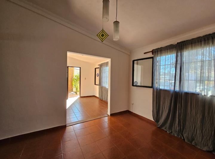 Casa en Venta 3 Dorm. en Marqués de Sobremonte — del Escribano al 4200 — Venta, foto 6 de 8