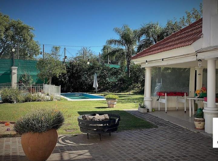 Casa 20 ambientes en Country Barrancas - Urca — Country Barrancas - Urca - — Venta, foto 8 de 8