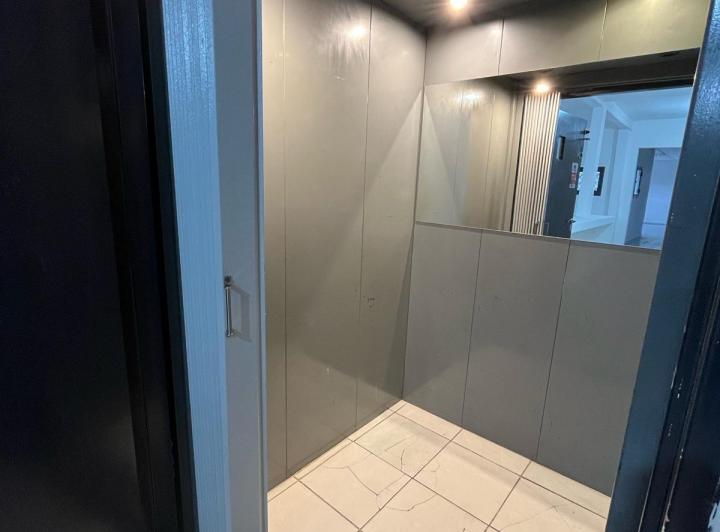 Oficina 4 ambientes en Alquiler en Alberdi — La Rioja al 879 — Alquiler, foto 5 de 8