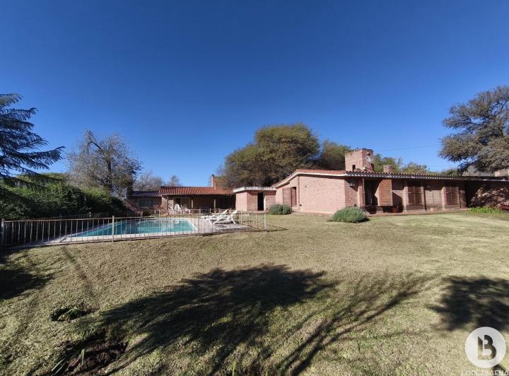 Casa en El Golf de Villa Allende — Mexico al 100 — Venta, foto 1 de 8