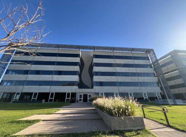 Oficina en Parque Empresarial — Venta Oficina Premiun 845 mt - Parque Empresarial / Pea / Córdoba, — Venta, foto 3 de 8