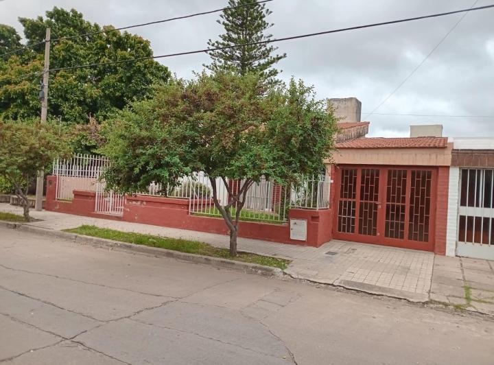 Casa en Ayacucho — Justo Arguello al 2000 — Venta, foto 2 de 8