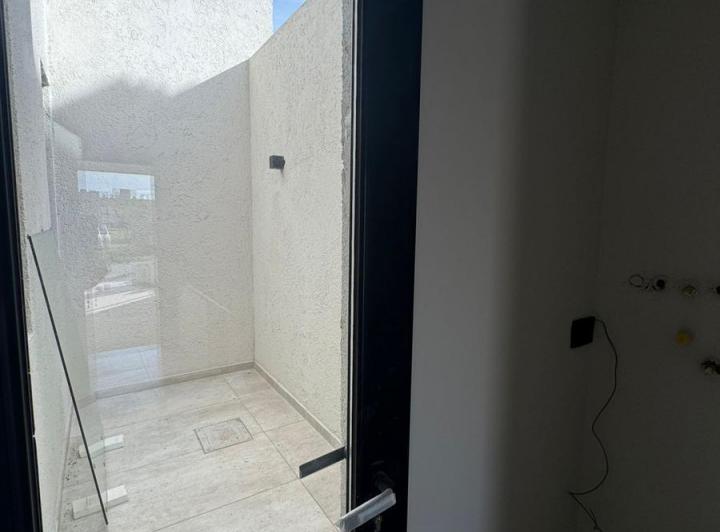 Casa 6 ambientes en La Luisita — Av. Valparaíso al 4900 — Venta, foto 4 de 8