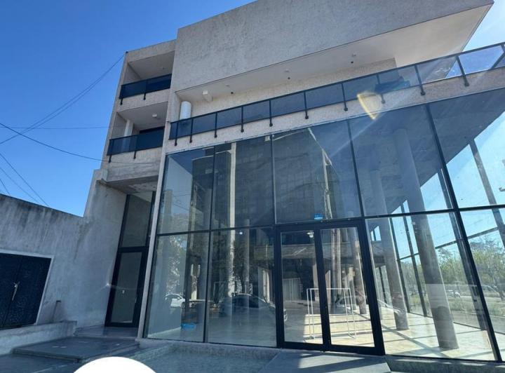 Departamento Dúplex en Venta en Barrio Jardín — Av. Nores Martinez al 2600 — Venta, foto 4 de 8