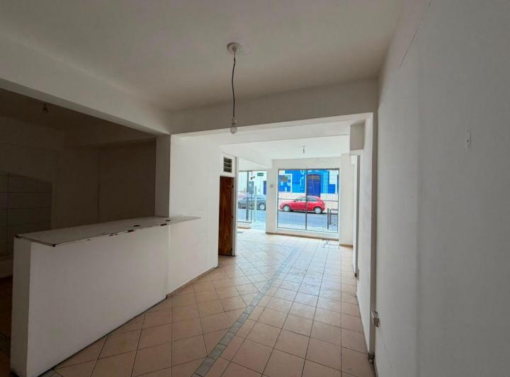 Local comercial en Alberdi — La Rioja 1041 — Alquiler, foto 2 de 8