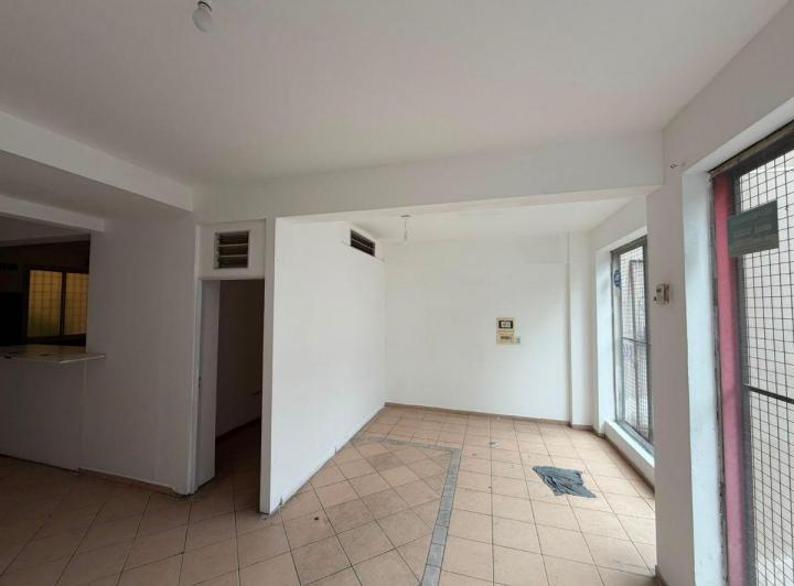 Local comercial en Alberdi — La Rioja 1041 — Alquiler, foto 3 de 8