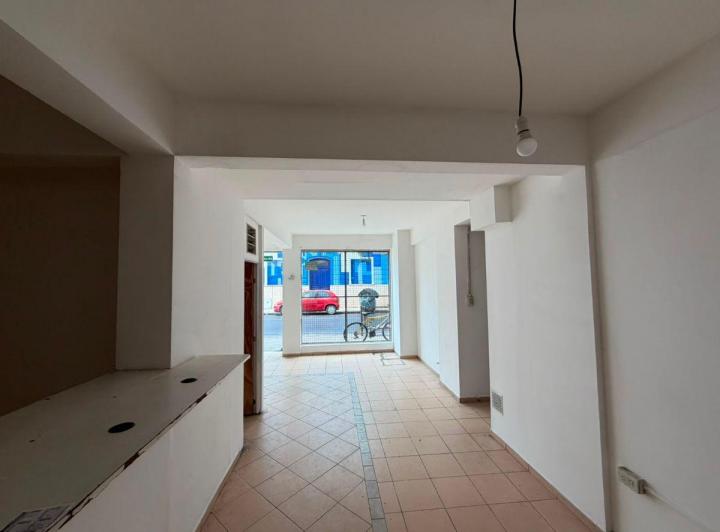Local comercial en Alberdi — La Rioja 1041 — Alquiler, foto 4 de 8