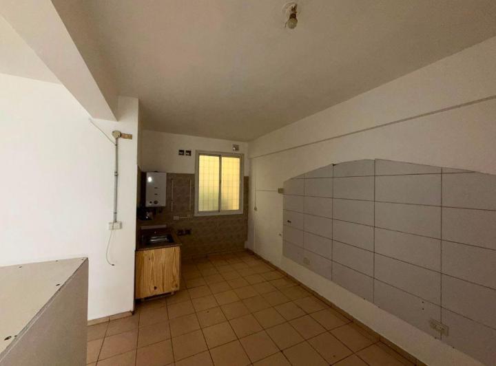 Local comercial en Alberdi — La Rioja 1041 — Alquiler, foto 6 de 8