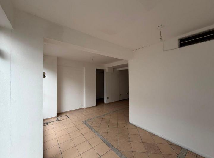 Local comercial en Alberdi — La Rioja 1041 — Alquiler, foto 7 de 8